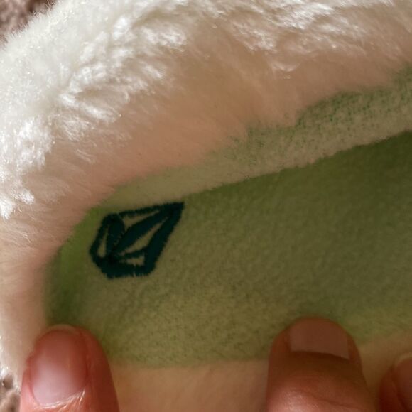 Volcom reversible beanie - Picture 3 of 5